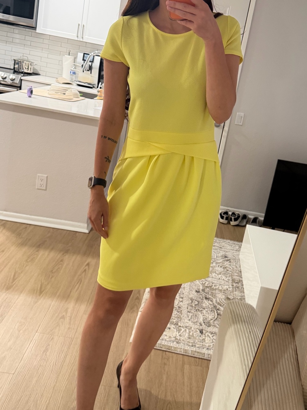 Bright Yellow Short Sleeve Sheath Dress